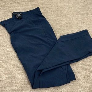 Travis Matthew’s near new pants. Size 32